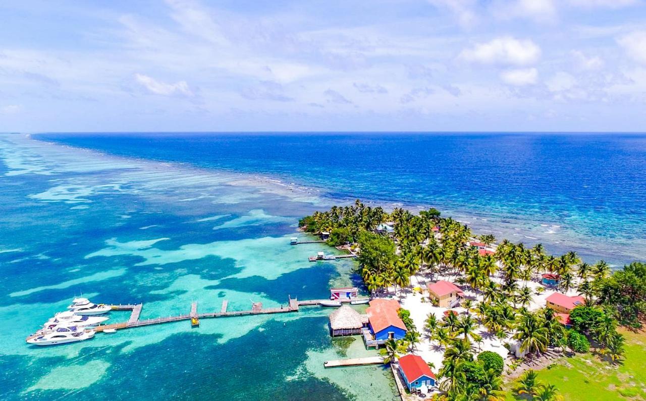 Blue Marlin Beach Resort Dangriga Ngoại thất bức ảnh