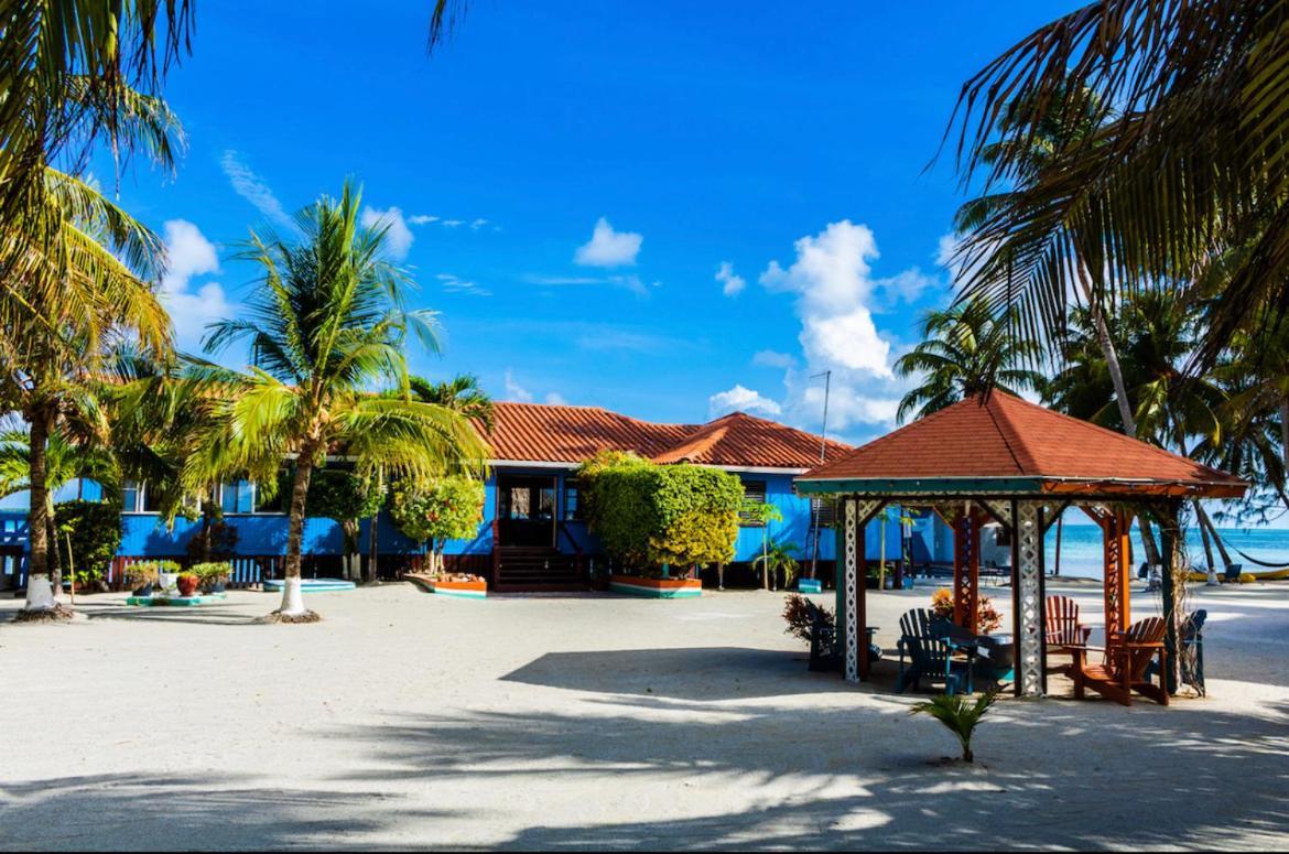 Blue Marlin Beach Resort Dangriga Ngoại thất bức ảnh