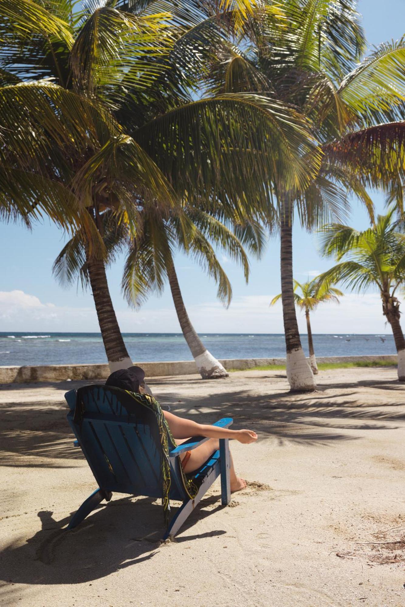 Blue Marlin Beach Resort Dangriga Ngoại thất bức ảnh