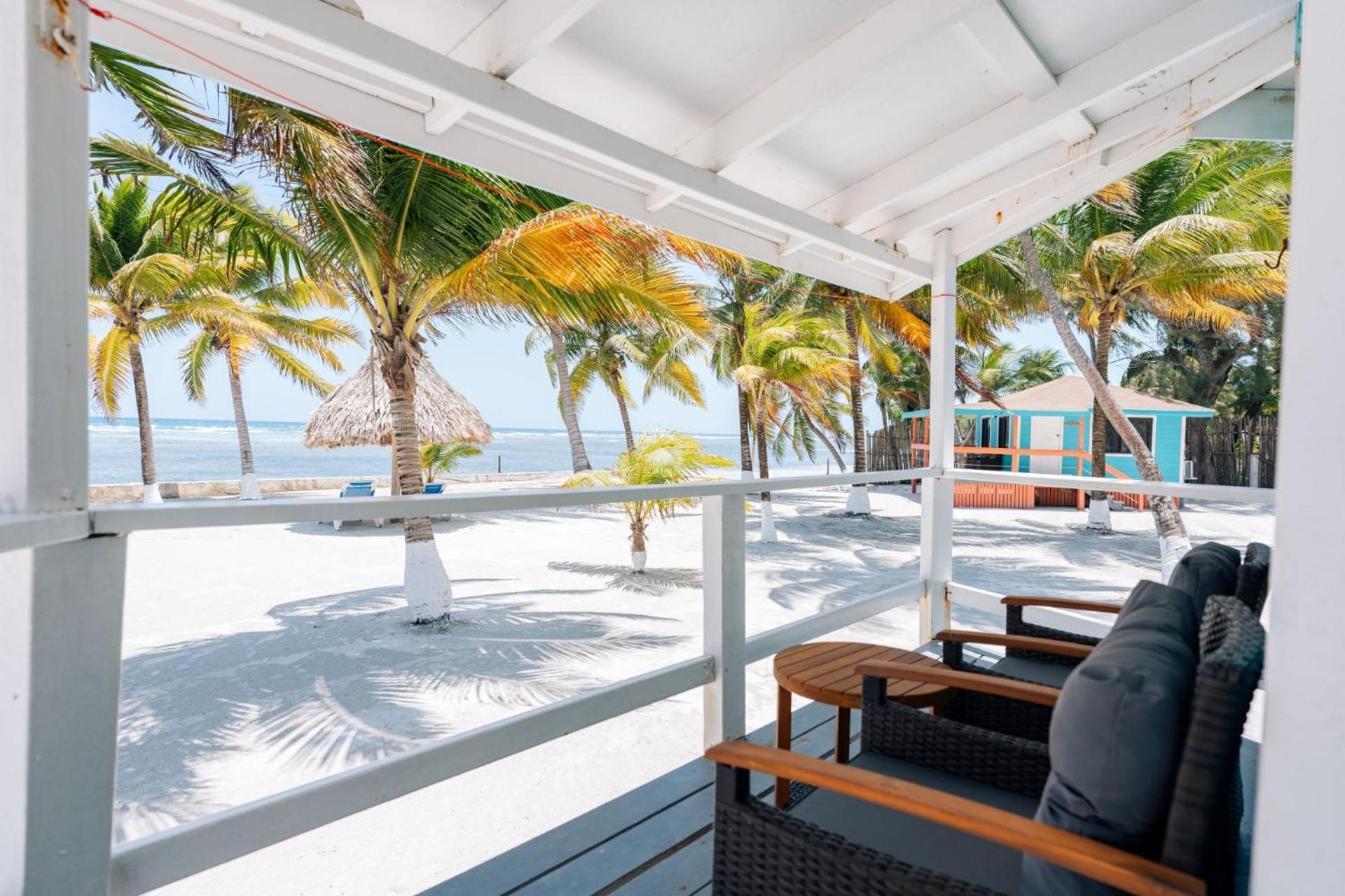 Blue Marlin Beach Resort Dangriga Ngoại thất bức ảnh