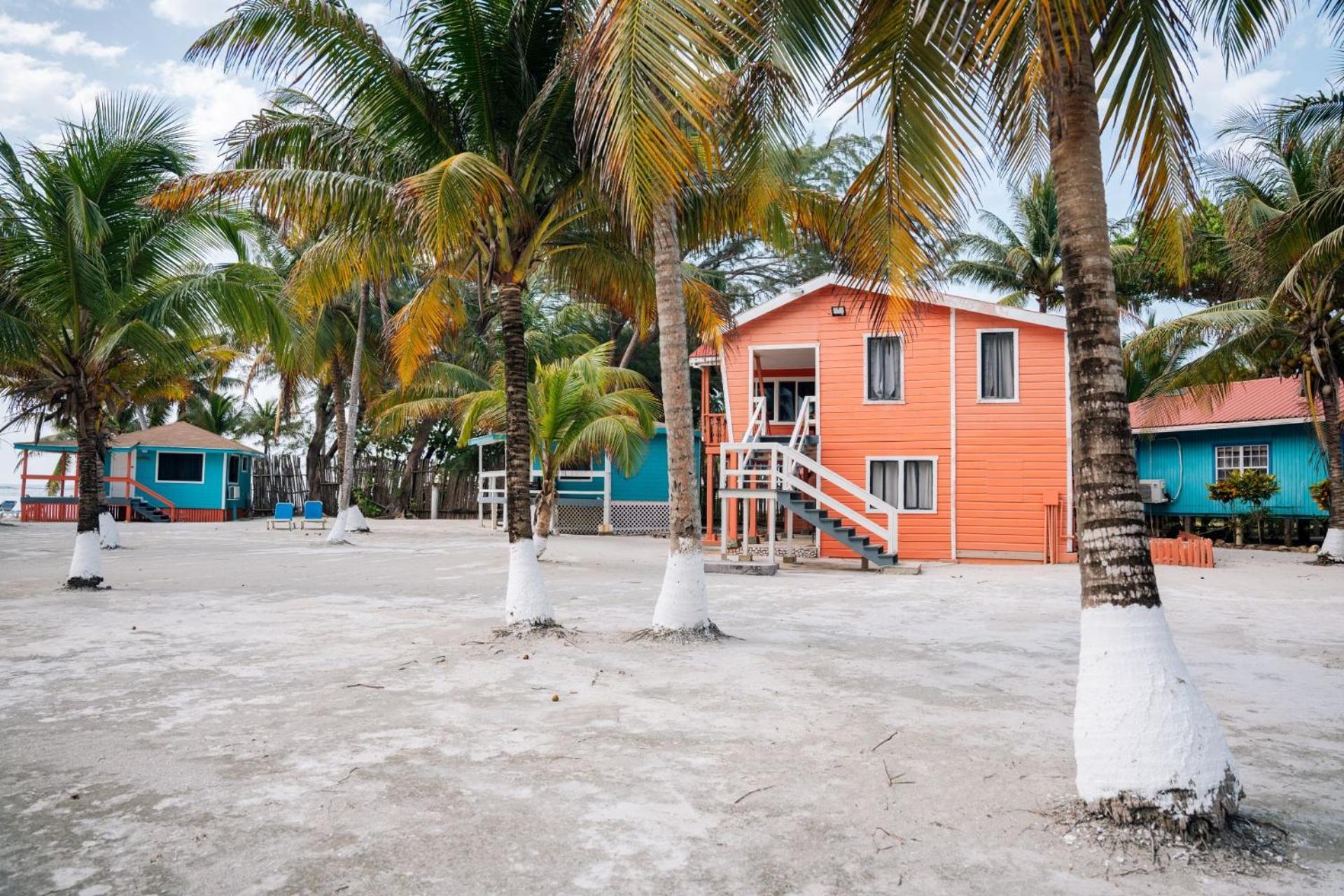 Blue Marlin Beach Resort Dangriga Ngoại thất bức ảnh